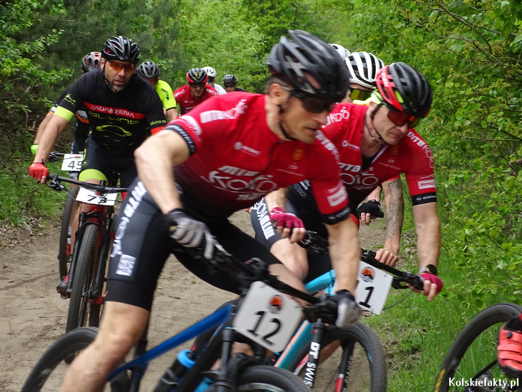 kolarze na trasie MTB Maraton