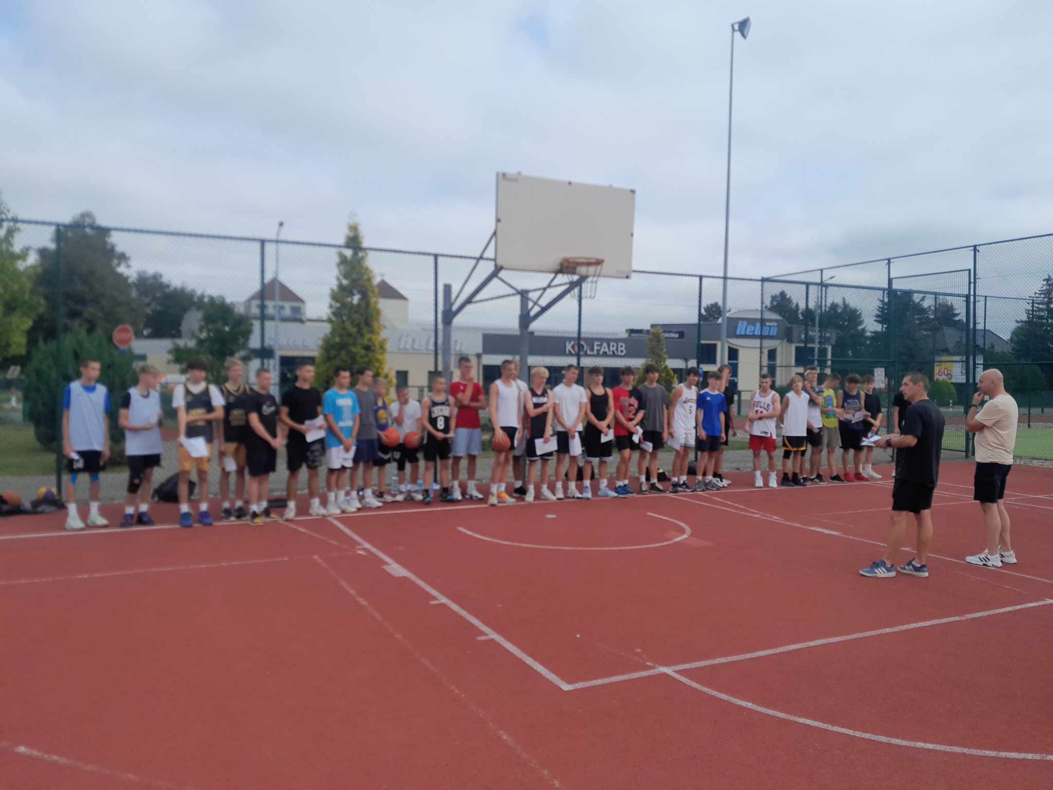 zdjęcie zawodników biorących udział w turnieju